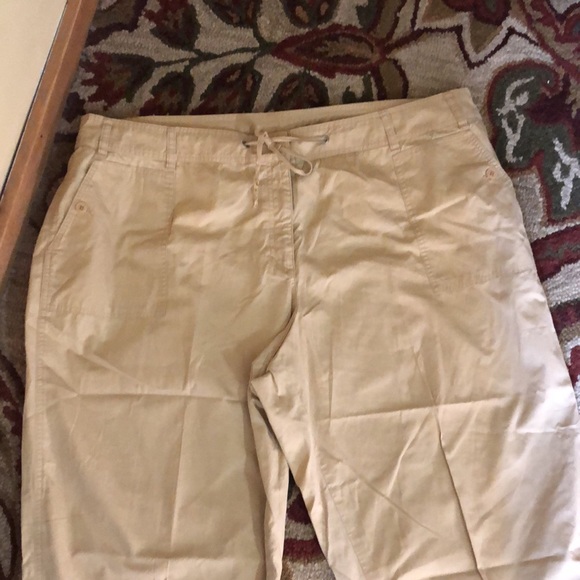JONES NEW YORK WOMAN size 24W Khaki Crop Pant Zip-Front + Tie waist Flat Front - Picture 5 of 14